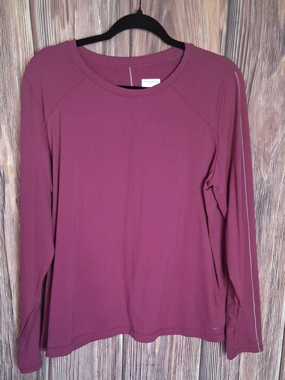 Mondetta maroon long sleeve crew neck athletic top size 2xl